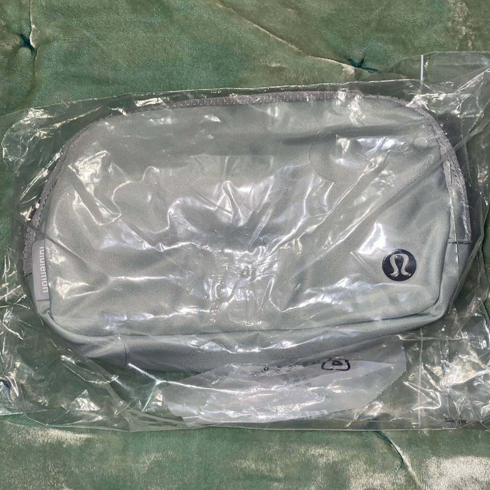 Lululemon belt bag